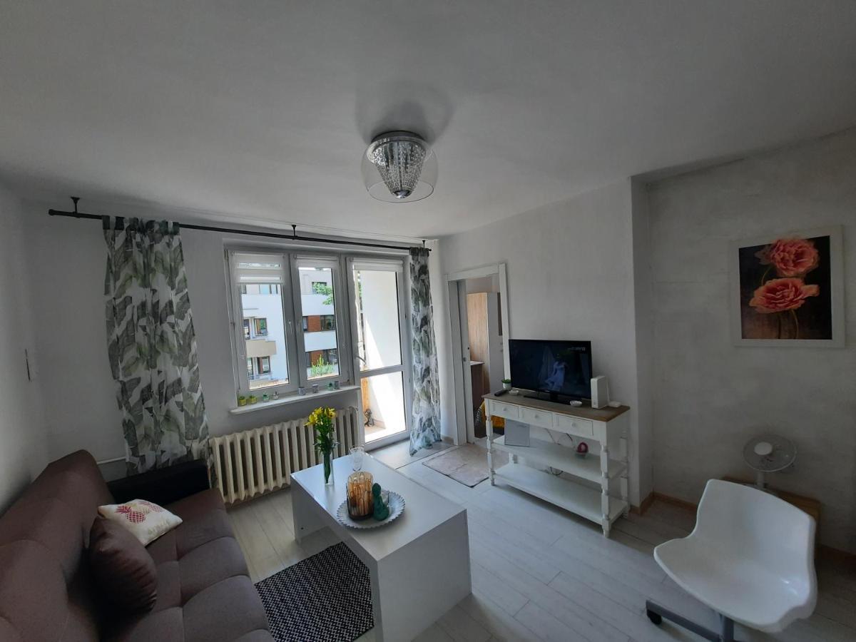 Apartament Zorzy Przy Instytucie Kardiologii Anin Apartment วอร์ซอ ภายนอก รูปภาพ